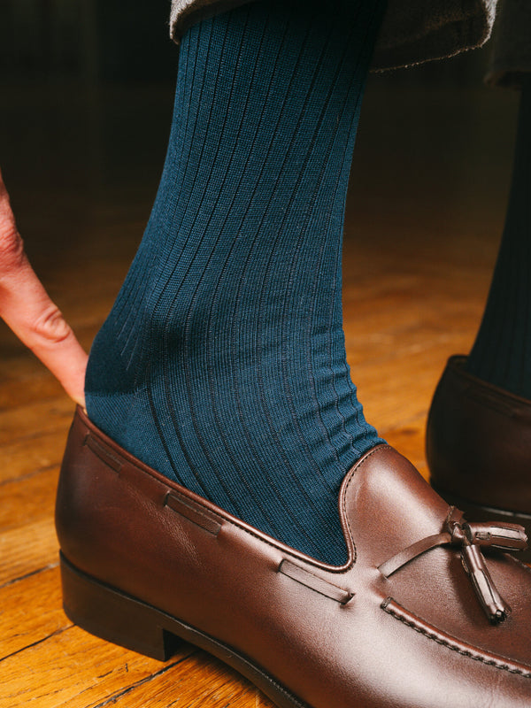 Pétrone chaussettes côtelées mi-mollet en fil d'Ecosse italien bleu acier hommes