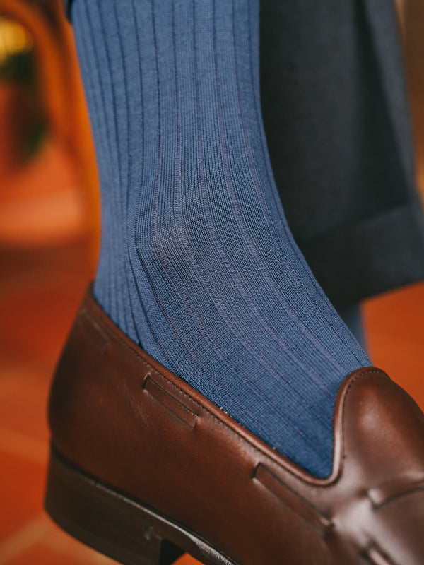 Pétrone chaussettes côtelées mi-mollet en fil d'Ecosse italien bleu céruléen hommes
