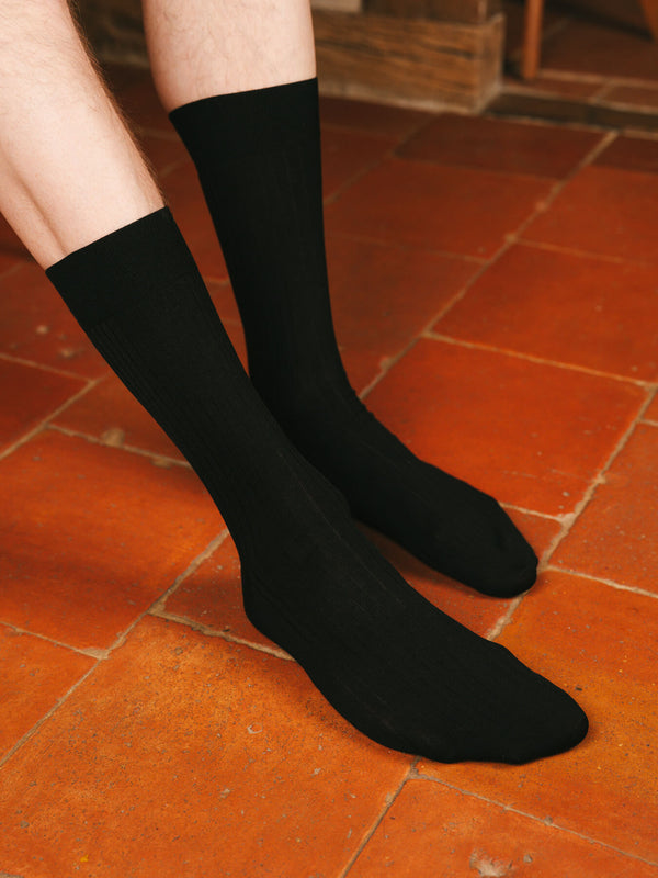 Pétrone chaussettes côtelées mi-mollet en fil d'Ecosse italien noir hommes