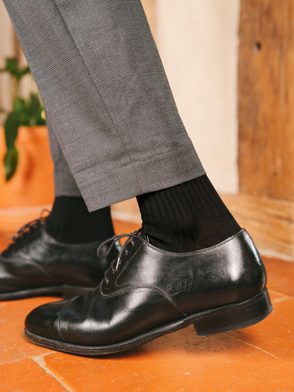 Pétrone chaussettes côtelées mi-mollet en fil d'Ecosse italien noir hommes