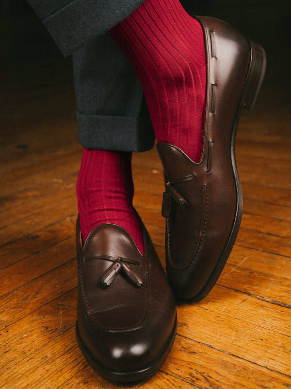 Pétrone chaussettes côtelées mi-mollet en fil d'Ecosse italien rouge hommes