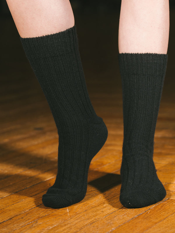 Pétrone chaussettes chaudes côtelées laine mérinos noir femme