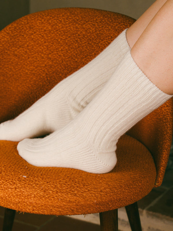 Pétrone chaussettes chaudes côtelées laine mérinos blanc crème femme