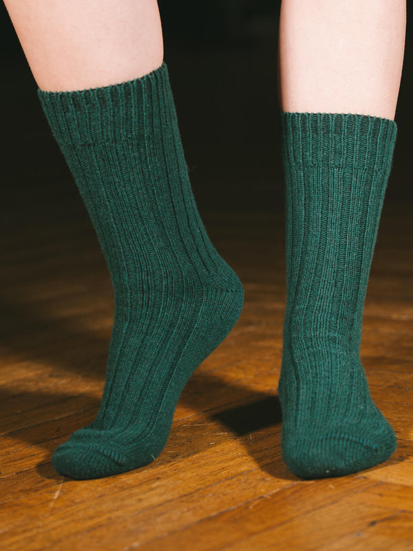 Pétrone chaussettes chaudes côtelées laine mérinos vert femme