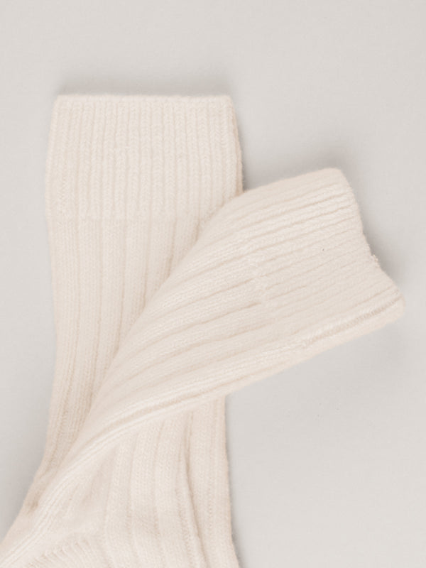 Pétrone chaussettes chaudes côtelées laine mérinos blanc crème femme