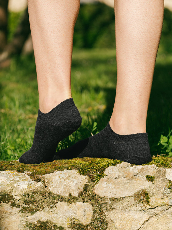 Pétrone socquettes lin coton noir femme