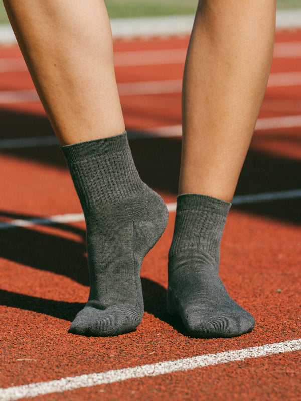 Pétrone chaussettes de tennis coton bio ecocoll gris moyen femme