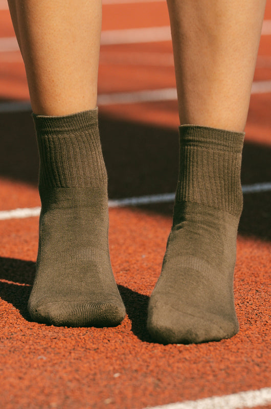 Pétrone chaussettes de tennis coton bio ecocoll vert kaki femme