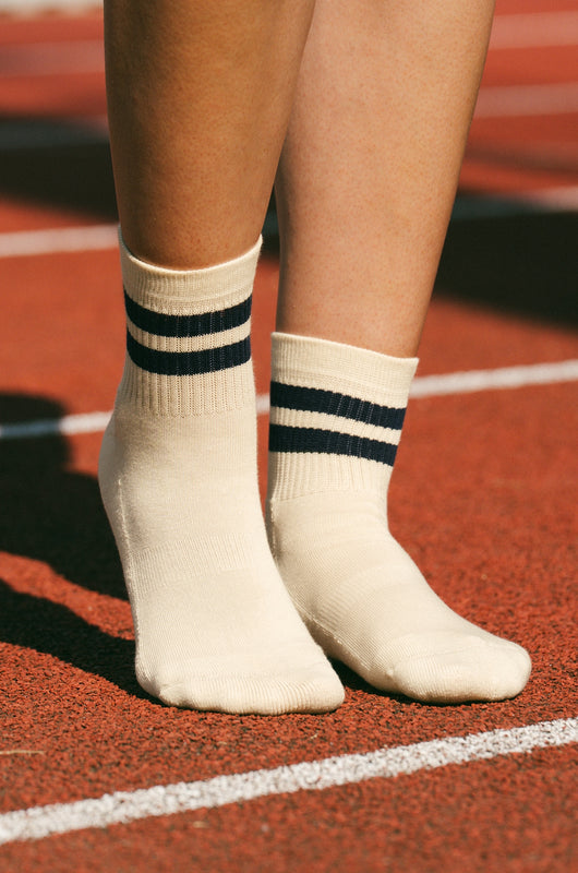 Pétrone chaussettes de tennis coton bio ecocoll écru rayé bleu marine femme