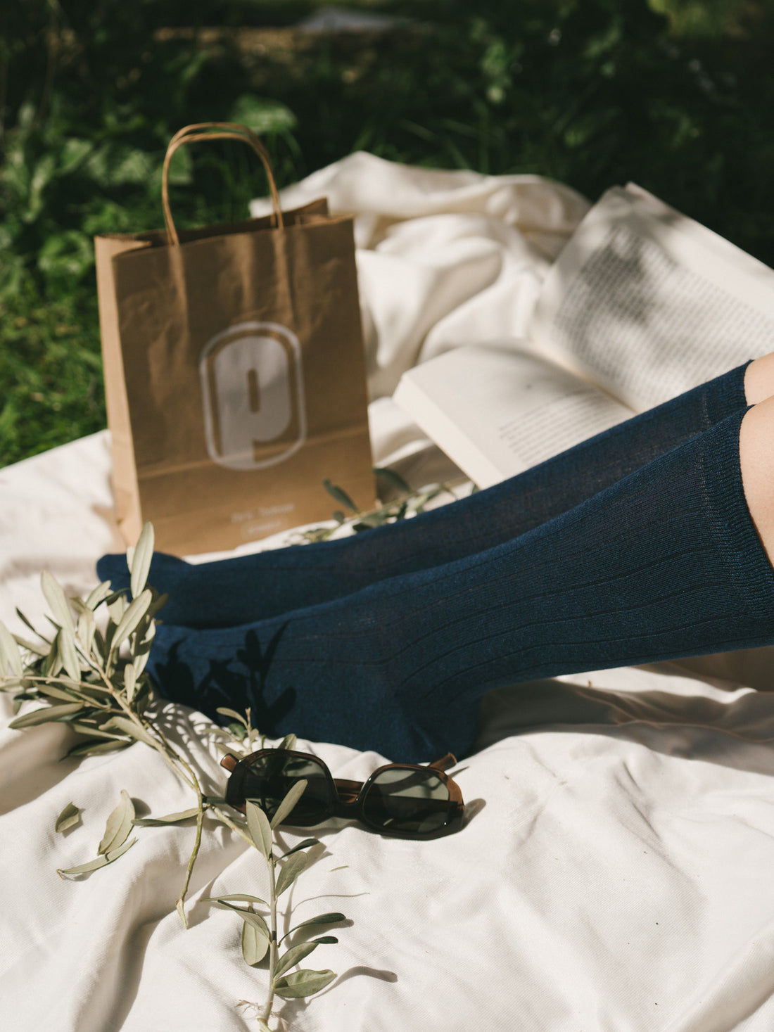 Pétrone chaussettes lin coton bleu marine femme#couleur_bleu-marine