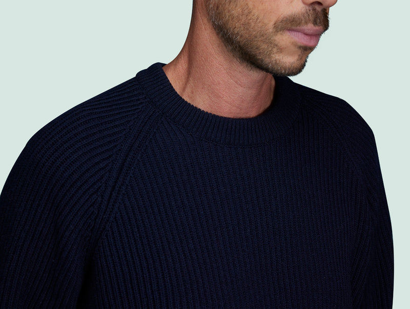 Pétrone Pull Réconfortant bleu marine homme zoom