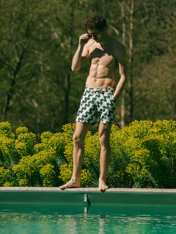 Pétrone short bain polyester recyclé vagues vertes homme