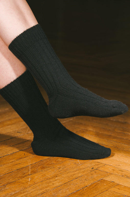 Pétrone chaussettes chaudes côtelées laine mérinos noir femme vignette