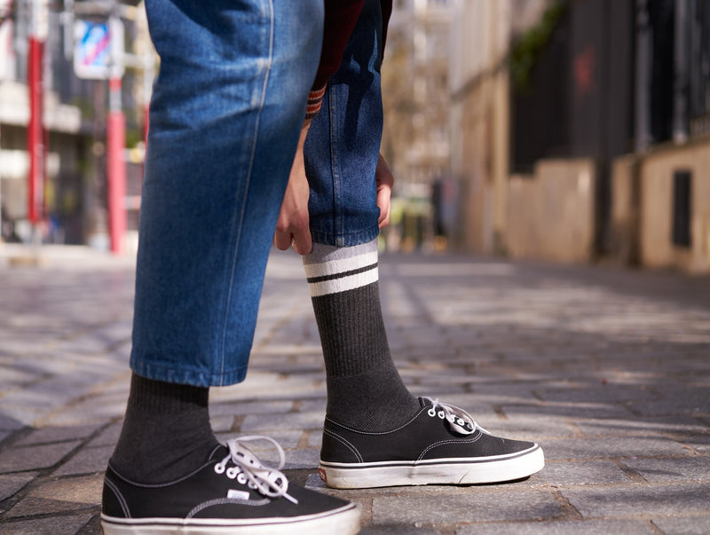 Petrone-chaussettes-tennis-coton-bio-retro-hautes-homme-gris anthracite-gris clair