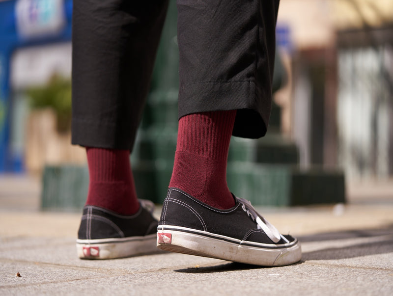 Petrone-chaussettes-tennis-coton-bio-unies-hautes-homme-bordeaux foncé